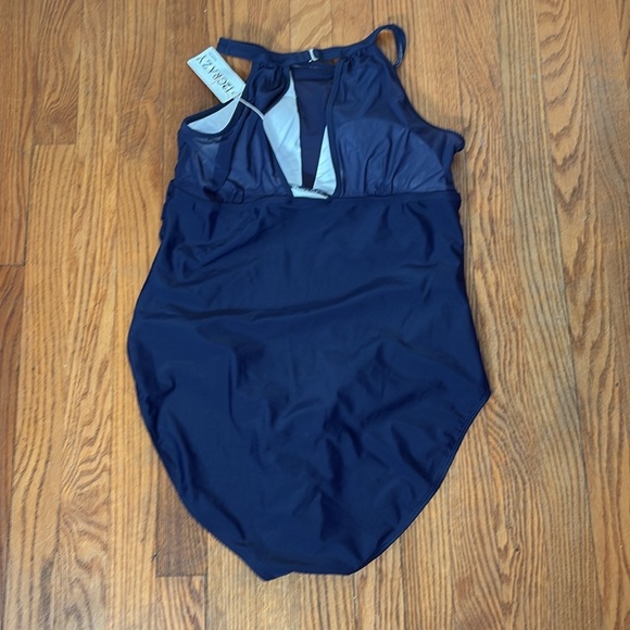 I2CRAZY One Piece Swimsuits Mesh V Neck Bathing Suits Navy L NWT - Picture 7 of 8